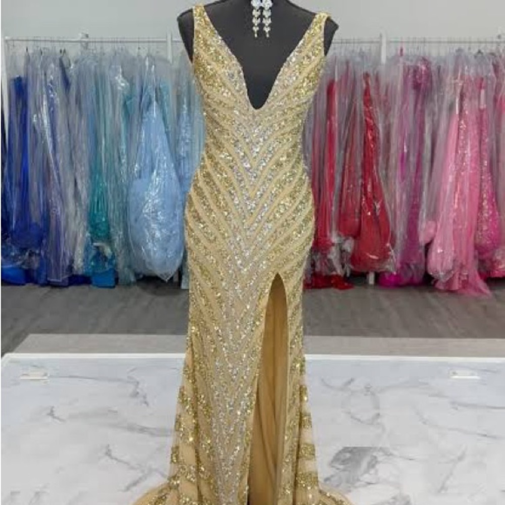 Jovani 44174 - Size 8 - NWT